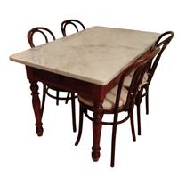 Tavolo in legno con piano di marmo 