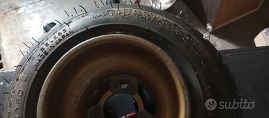 Treno gomme da bagnato Bridgestone YFD con c