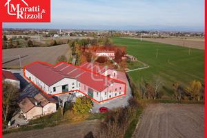 CAPANNONI artigianali a Ruda