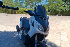 YAMAHA X-MAX 125 2009