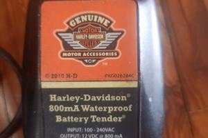 mantenitore batteria moto Harley Davidson 