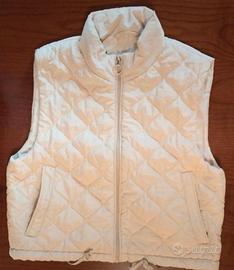 Piumino imbottito smanicato brand Stradivarius