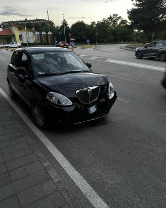 Lancia Ypsilon 2011