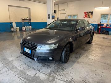 AUDI A4 2.0 143cv PERFETTA