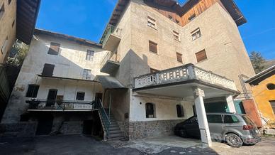 Casa indipendente ampia metratura in centro storic