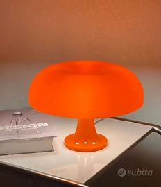 Lampada da tavolo arancione Mushroom design