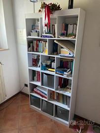 Libreria bianca
