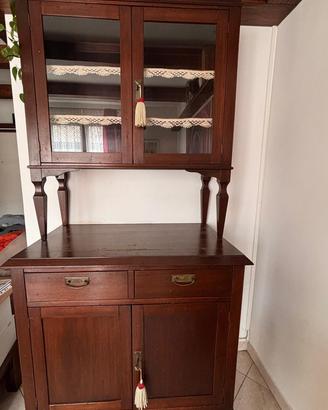 Credenza romagnola