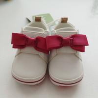 scarpe neonata n. 15 I Do 