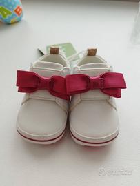 scarpe neonata n. 15 I Do 