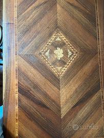 tavolo soggiorno intarsiato estendibile