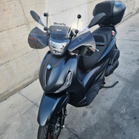 Beverly 400 S