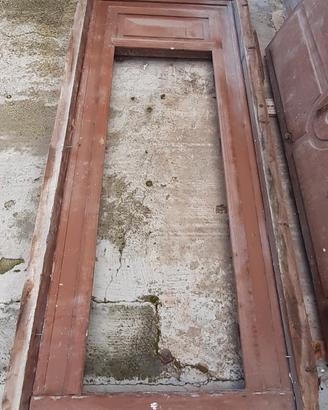 portone in legno