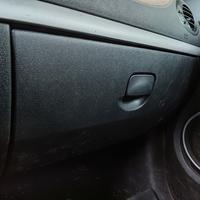 Cassetto portaoggetti RENAULT CLIO del 2011