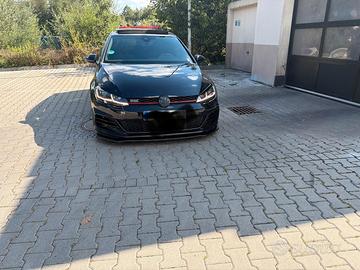 VW Golf GTI Performance 430CV