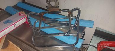 Porta pacchi per scooter