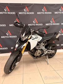 Aprilia Dorsoduro 750