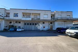 MULTILOCALE A ANCONA