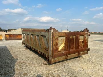 Cassone trilaterale per Iveco 330/30