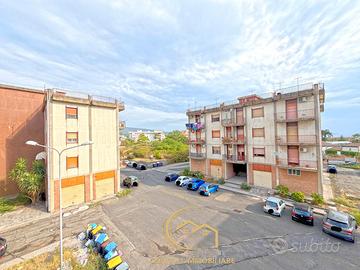 Ex edilizia popolare a Giarre con box