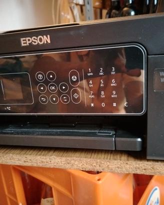 Stampante a colori EPSON  WF 2820