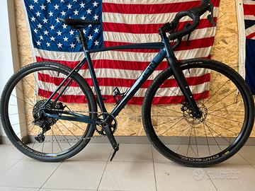 POSEIDON Bici gravel