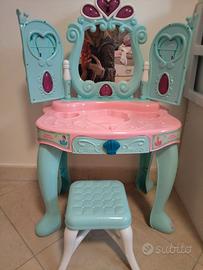 Postazione specchiera bimba