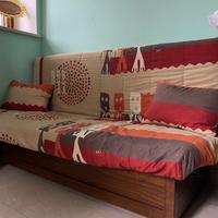 Divano letto in legno con fantasia moderna