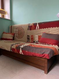 Divano letto in legno con fantasia moderna