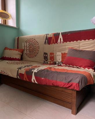 Divano letto in legno con fantasia moderna
