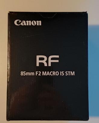 Canon RF 85mm f/2 Macro IS STM