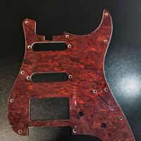 Battipenna rosso tartarugato "Strat style"
