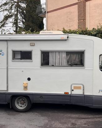 Camper motorhome, super accessoriato