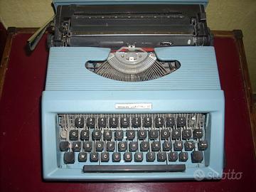 Macchina da scrivere Antares Compact 81