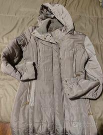 Giubbotto imbottito beige con cappuccio 