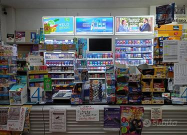 Attività / Licenza di 50 m² con 3 locali a Forlì
