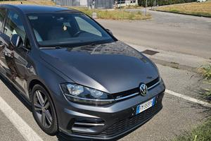 VOLKSWAGEN GOLF 7.5 R-LINE 2.0 TDI 150 CV DSG