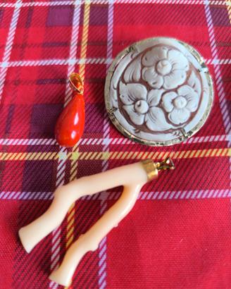 Set 3 cose Cameo goccia e ramo corallo