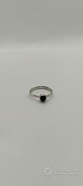 anello in argento 925 con pietra centrale i