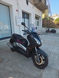 Yamaha Xmax 250