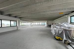 VILLORBA - UFFICIO DI 320 MQ CON 5 POSTI AUTO