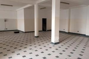 Locale commerciale/ artigianale 240MQ