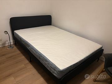 Letto e materasso alla francese