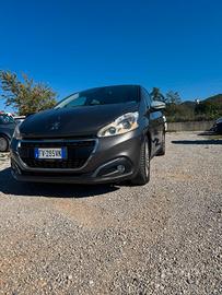 Peugeot 208 PureTech 82 Stop&Start 5 porte Signatu