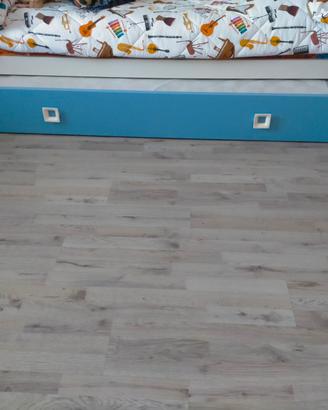 letti singoli con materassi.