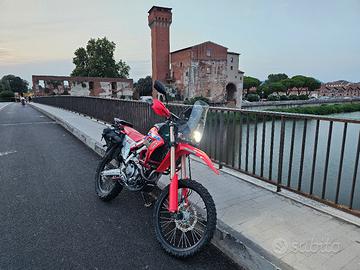 CRF 300 L con molti accessori