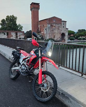 CRF 300 L con molti accessori