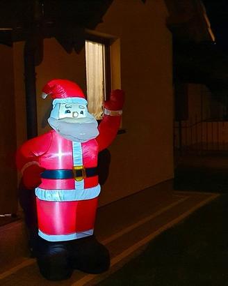 Babbo Natale gonfiabile gigante luminoso esterno