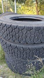 6 Pneumatici Autocarro 10R22.5 Hankook - Triangle