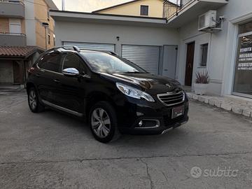 Peugeot 2008 1.6 e-HDi 92CV Allure - CAMBIO AUTOMA